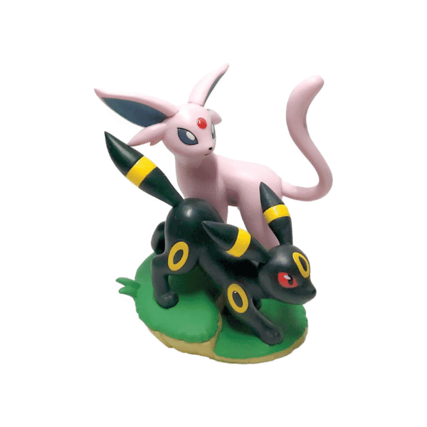 pokemontcg-prismaticpremiunfigure-5 Pokémon Tcg Prismatic Evolutions Premium Figure